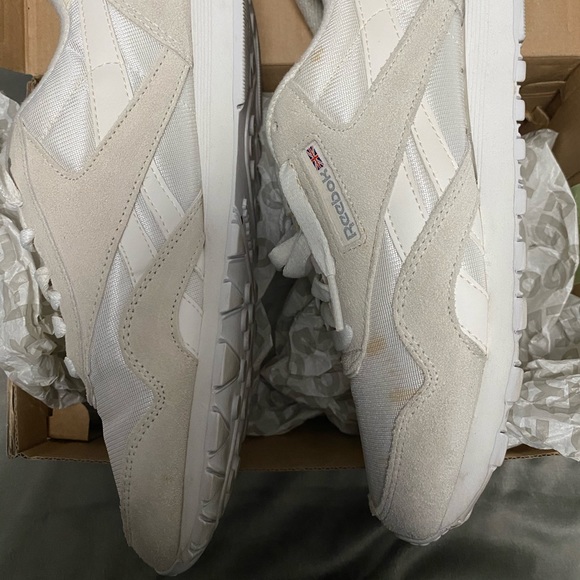 White/beige Reebok - Picture 2 of 4